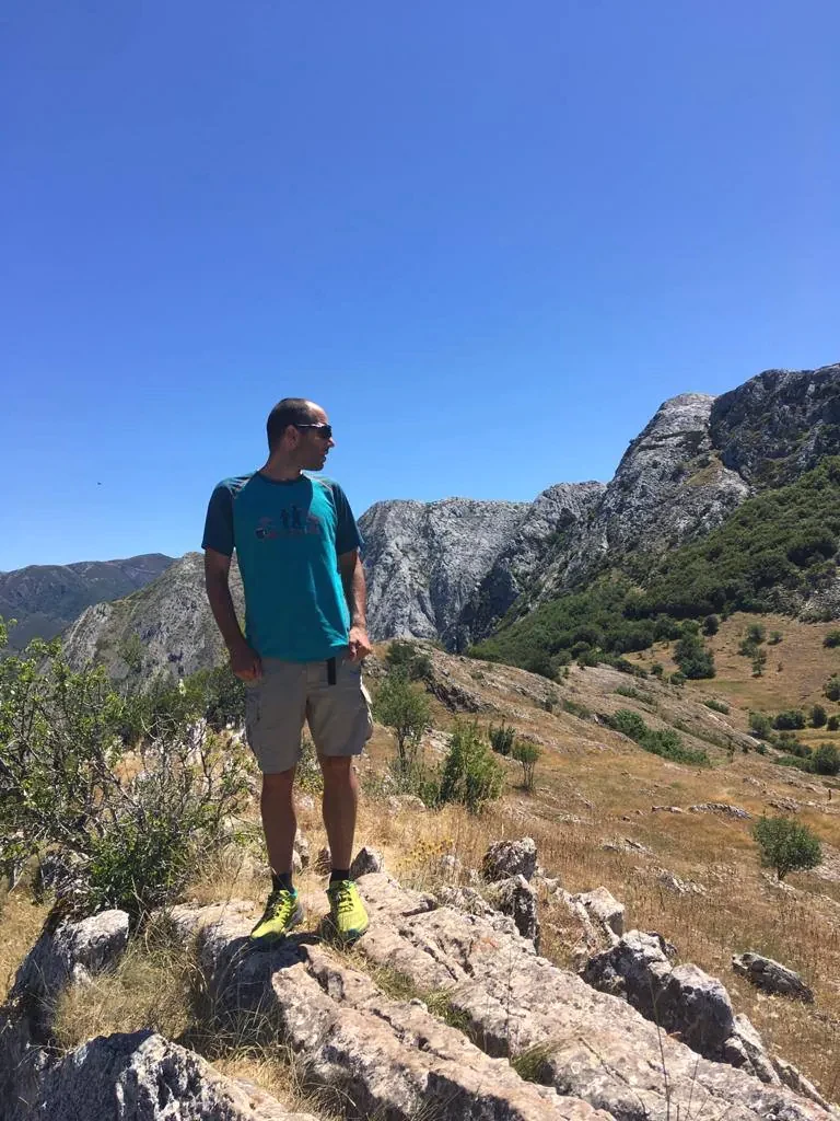 Jordy on a rocky Mallorcan mountain trail